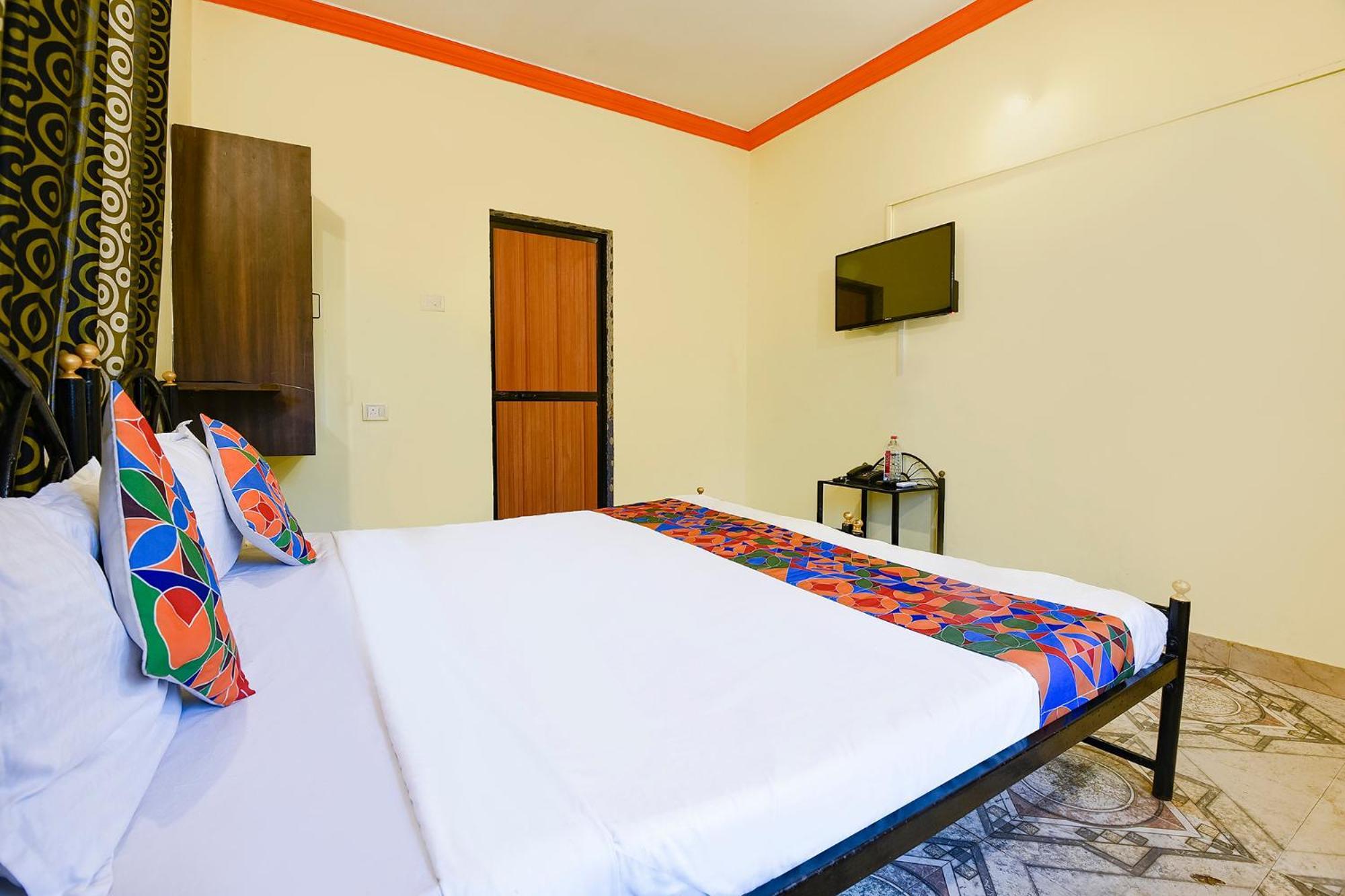 Fabhotel Joaquim Beachside Resort - Nr Tito'S Lane, Baga Beach Eksteriør billede
