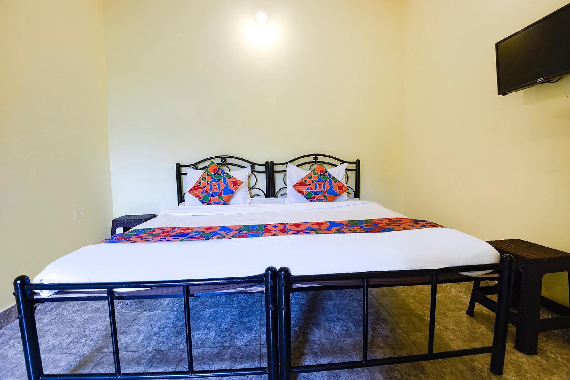 Fabhotel Joaquim Beachside Resort - Nr Tito'S Lane, Baga Beach Eksteriør billede