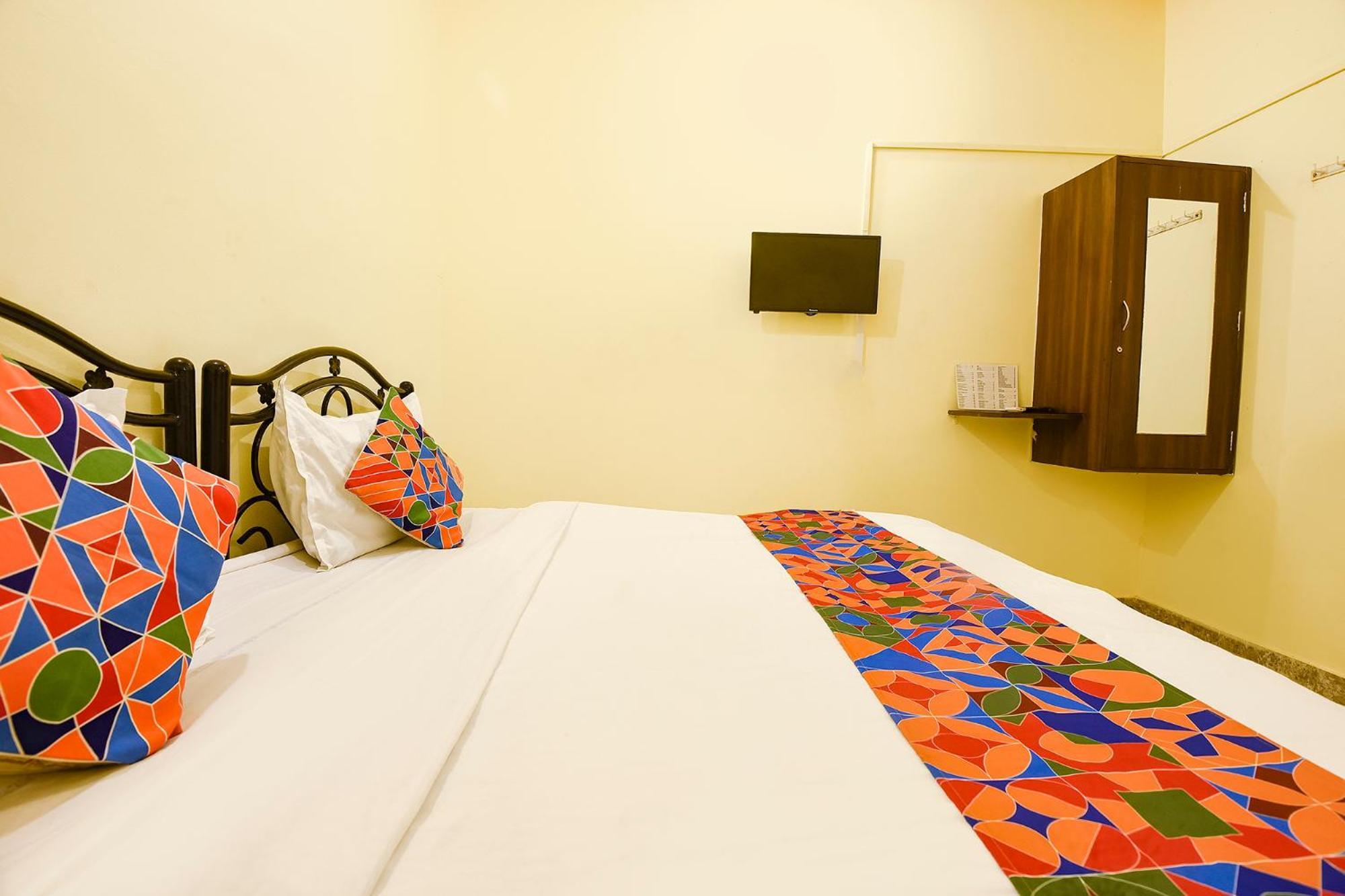 Fabhotel Joaquim Beachside Resort - Nr Tito'S Lane, Baga Beach Eksteriør billede